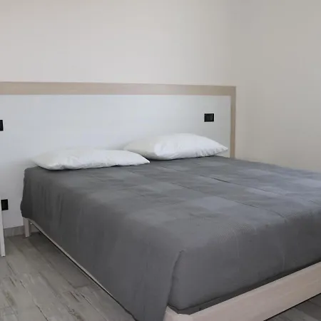 Locazione Turistica Corte Chiara - Laz204 Apartman *